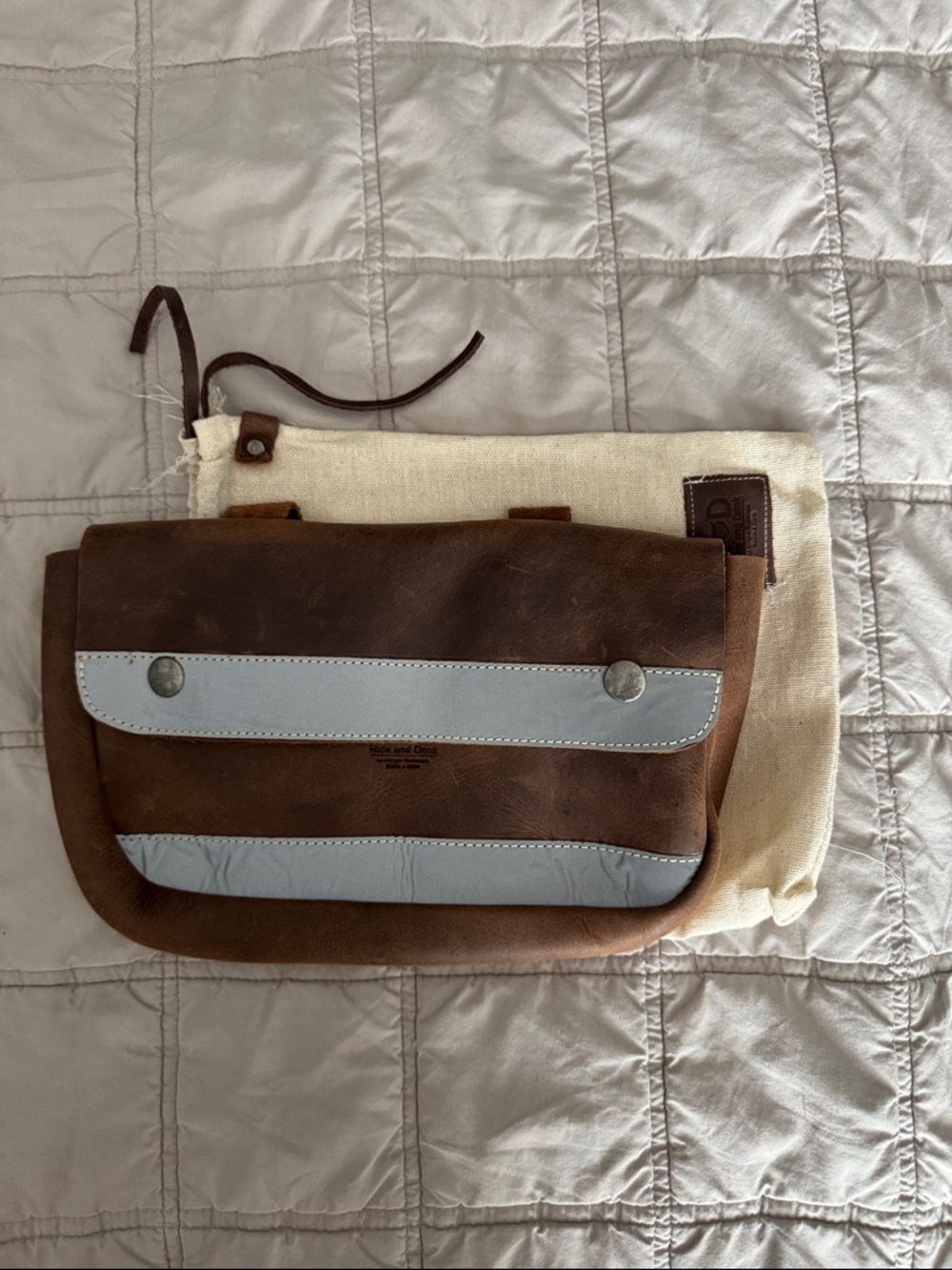 Men's Brown Leather Bike Bag with Light Reflective Gray Accents